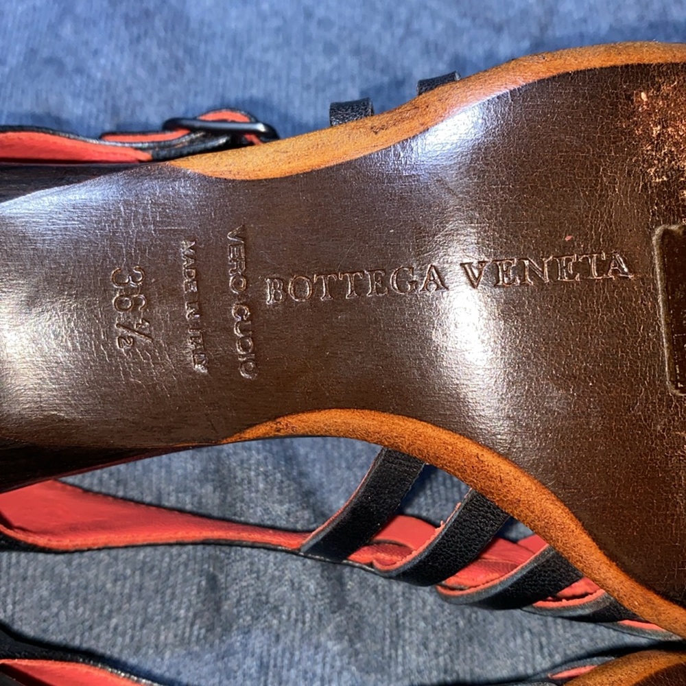 Vintage Bottega Veneta kitten heel shoes. Leather size 36 1/2 US size 6. - Picture 5 of 6